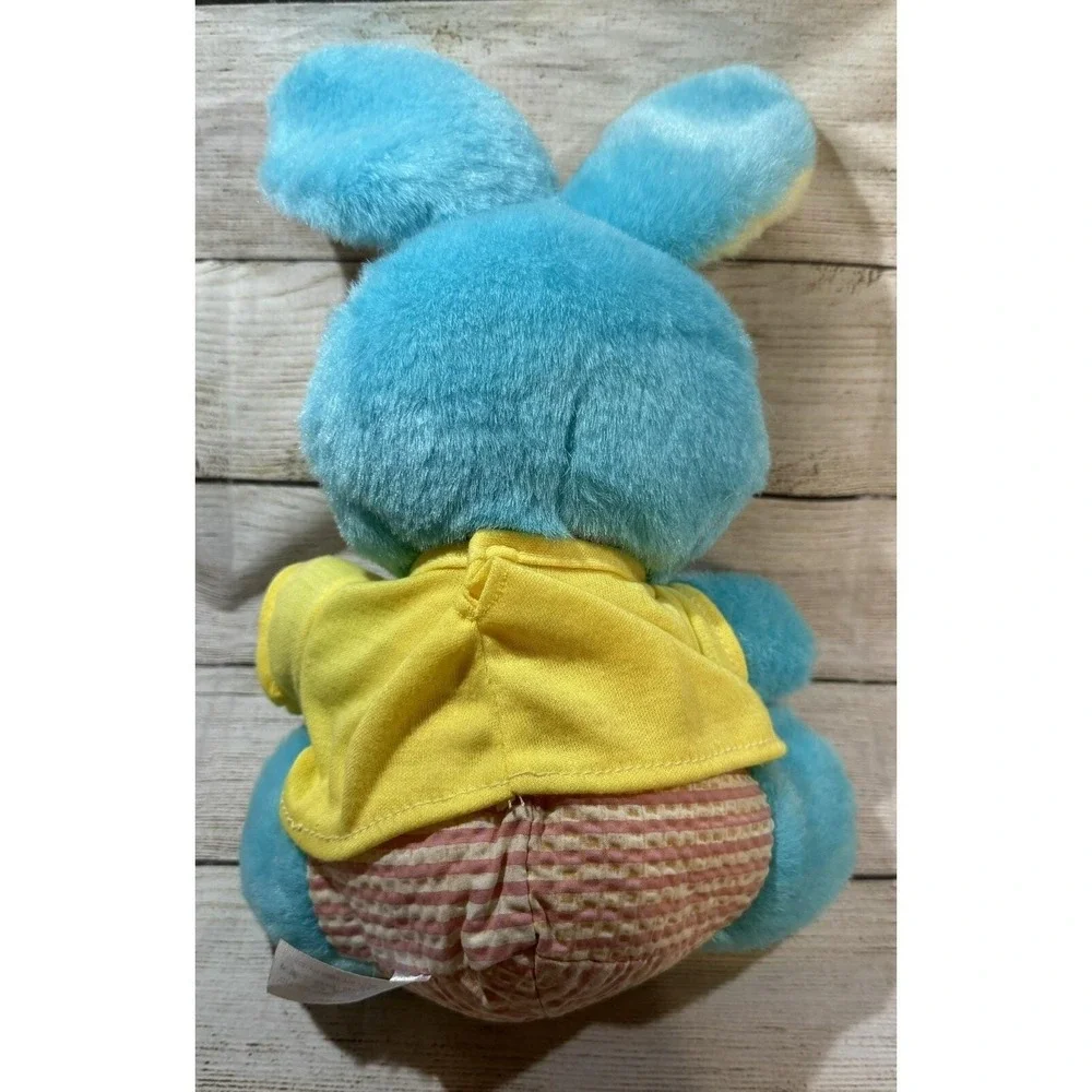Vintage MTY International Pink Yellow Blue Plush Bunny Tales Shirt Taiwan TubP - Picture 2 of 6